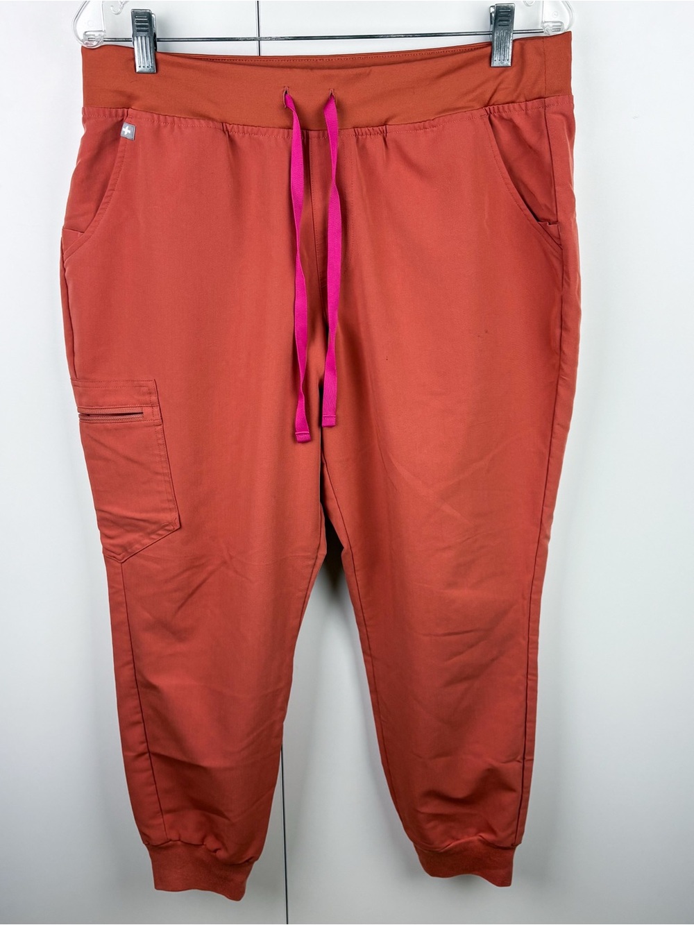 Figs Zamora Casual Scrub Jogger Pant Terracotta Orange Large PETITE Nurse Doctor